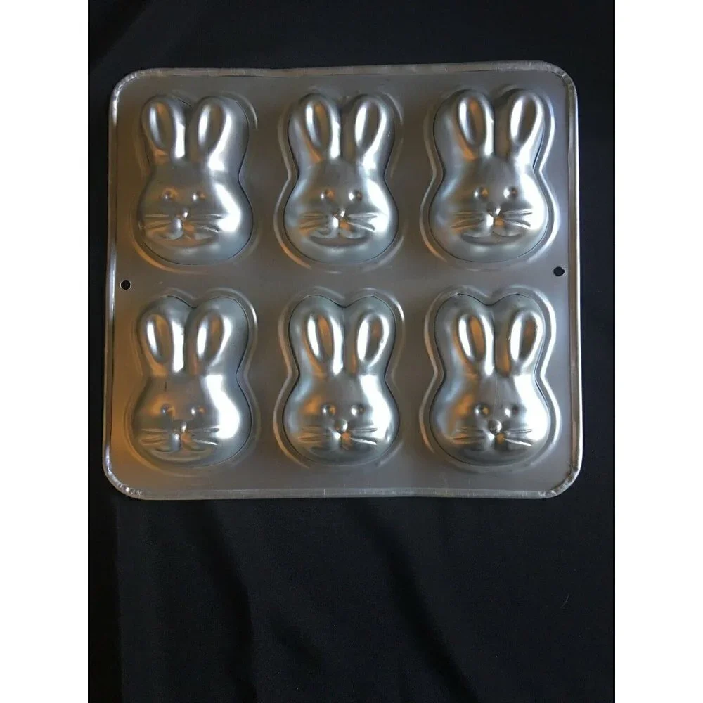 Pair Of Wilton Bunny Aluminum Cake & Cupcake Pan #2105-9408 & 2105-4426 - Easter